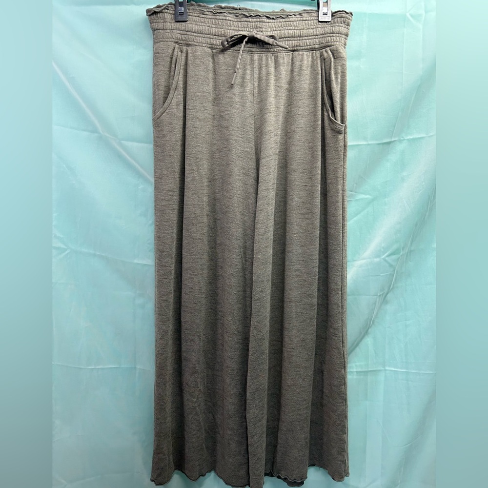 Athleta Wide Leg Pants in Gray - Picture 5 of 7